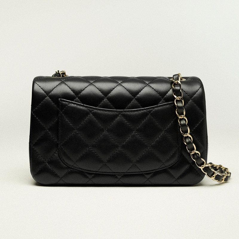 Chanel Mini Classic Handbag Lambskin Chanel Bag 12 × 20 × 6 cm